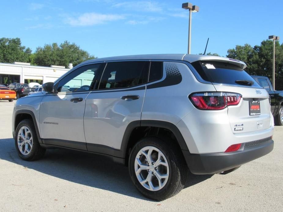 new 2024 Jeep Compass car, priced at $24,585