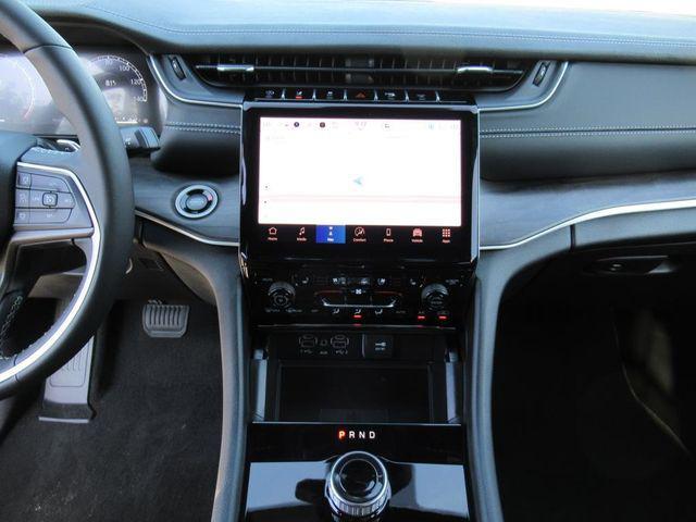 new 2025 Jeep Grand Cherokee L car, priced at $42,227