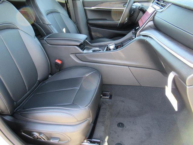 new 2025 Jeep Grand Cherokee L car, priced at $42,227