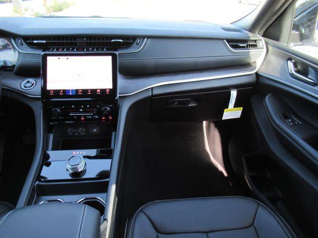 new 2025 Jeep Grand Cherokee L car, priced at $42,227