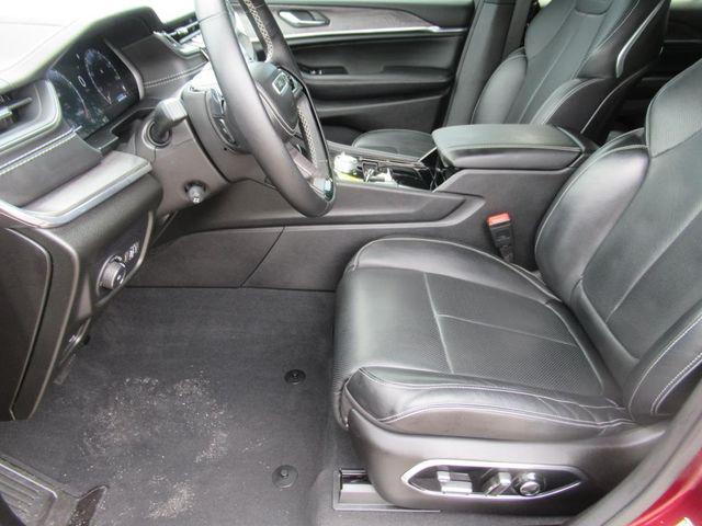 used 2023 Jeep Grand Cherokee car, priced at $41,596