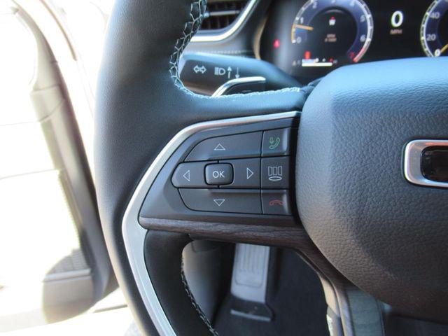 new 2025 Jeep Grand Cherokee car, priced at $45,655