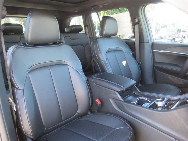 new 2025 Jeep Grand Cherokee car, priced at $45,655