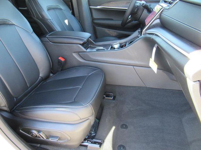 new 2025 Jeep Grand Cherokee car, priced at $45,655