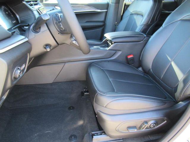 new 2025 Jeep Grand Cherokee car, priced at $45,655