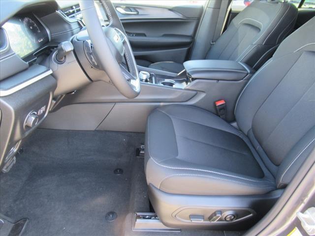 new 2025 Jeep Grand Cherokee car, priced at $38,915