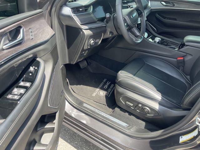 used 2023 Jeep Grand Cherokee car, priced at $41,600
