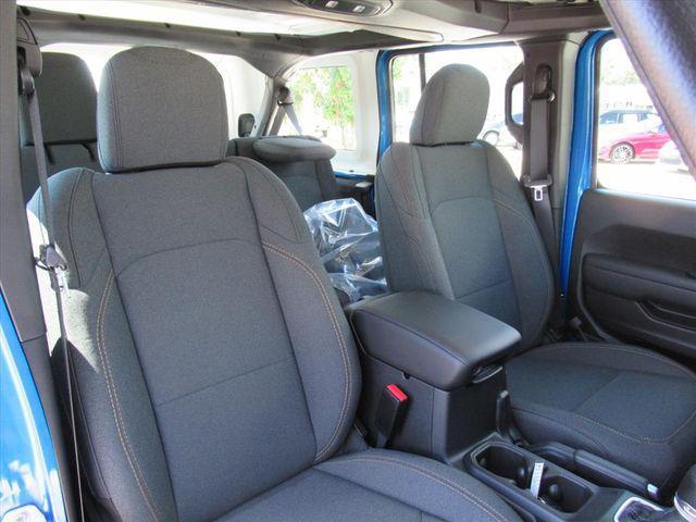 new 2025 Jeep Wrangler car, priced at $40,525