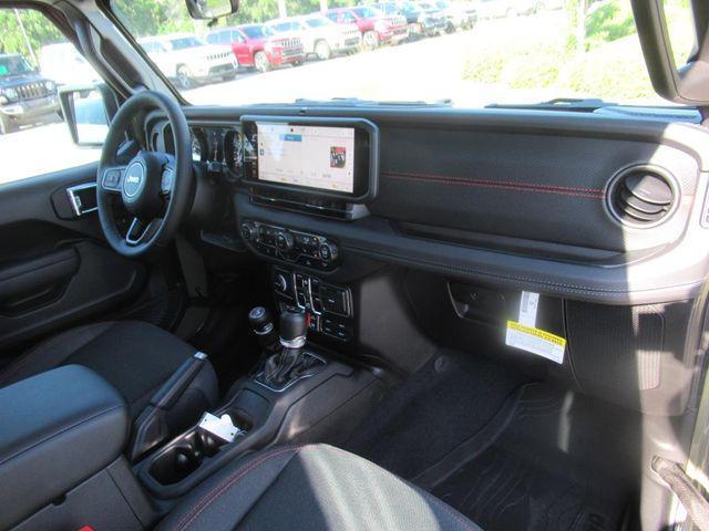 new 2025 Jeep Gladiator car, priced at $46,680