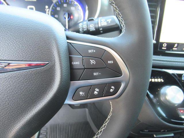 new 2025 Chrysler Pacifica car, priced at $49,262