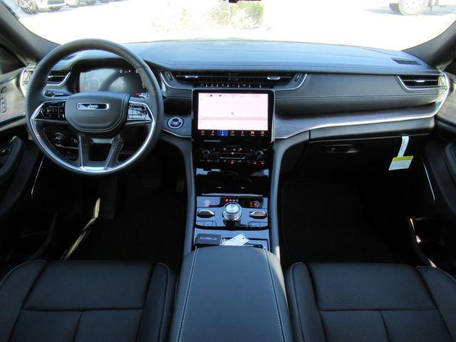 new 2025 Jeep Grand Cherokee car, priced at $53,457