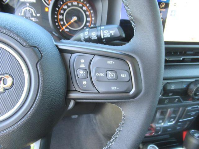 new 2025 Jeep Wrangler car, priced at $44,377