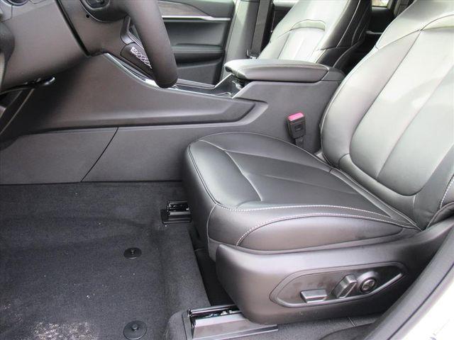 new 2025 Jeep Grand Cherokee car, priced at $41,196