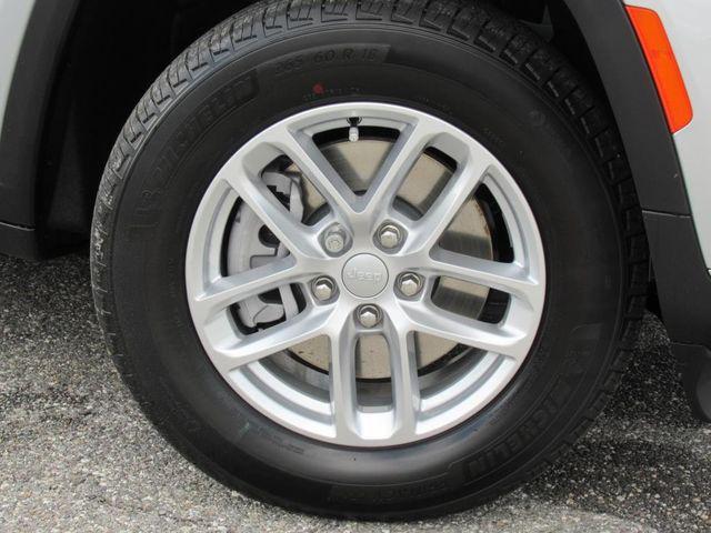 new 2025 Jeep Grand Cherokee L car, priced at $30,989