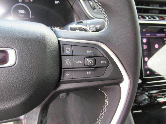 new 2025 Jeep Grand Cherokee L car, priced at $30,989