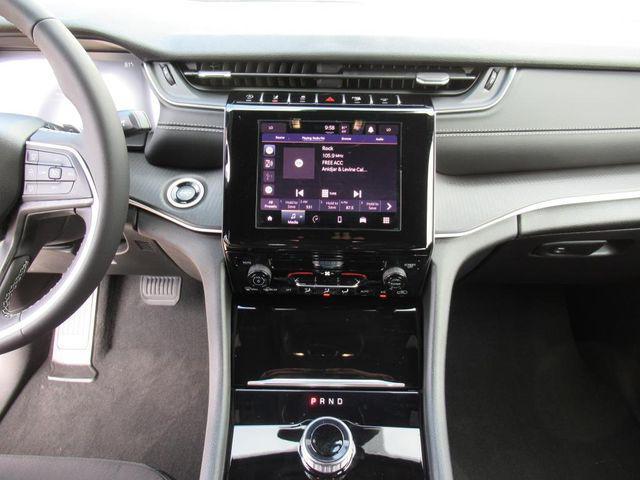 new 2025 Jeep Grand Cherokee L car, priced at $30,989