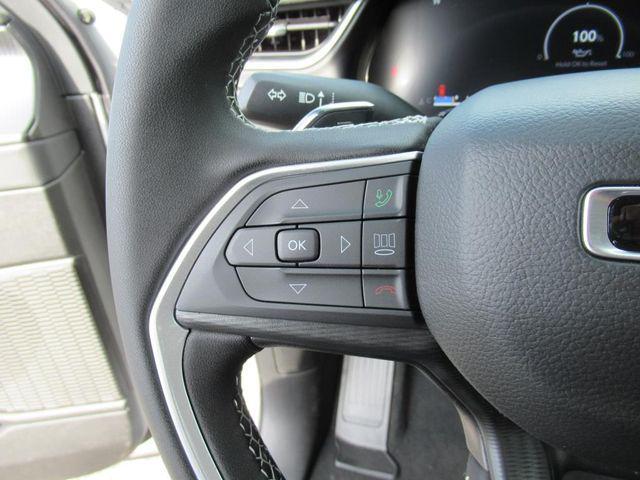 new 2025 Jeep Grand Cherokee L car, priced at $30,989