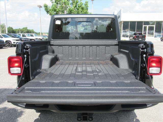 new 2024 Jeep Gladiator car, priced at $37,026