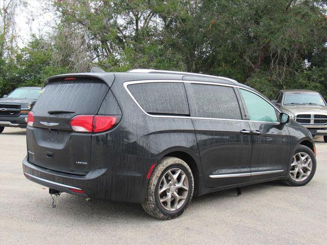 used 2018 Chrysler Pacifica car, priced at $14,991