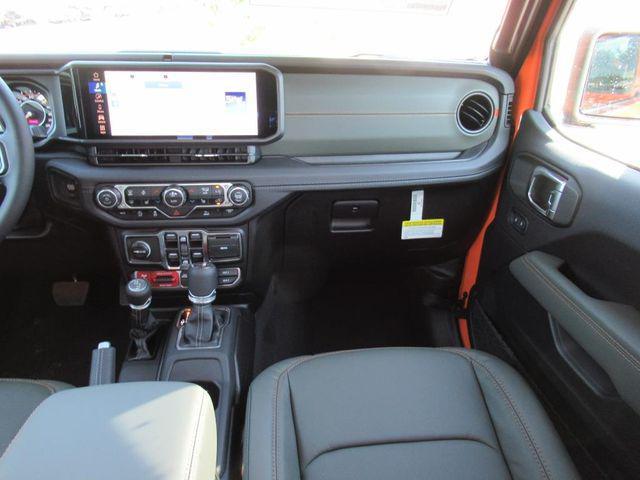 new 2025 Jeep Gladiator car, priced at $48,568