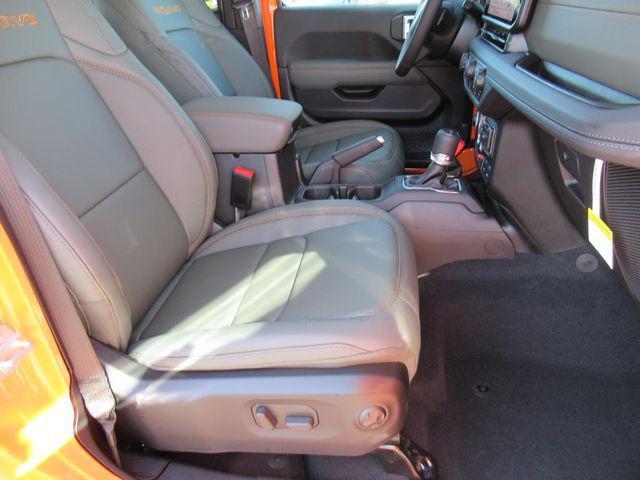 new 2025 Jeep Gladiator car, priced at $48,568