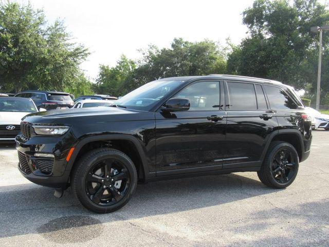 new 2025 Jeep Grand Cherokee car, priced at $38,881