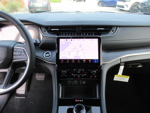 new 2025 Jeep Grand Cherokee car, priced at $38,881