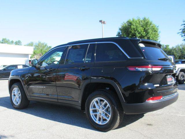 new 2025 Jeep Grand Cherokee car, priced at $38,915