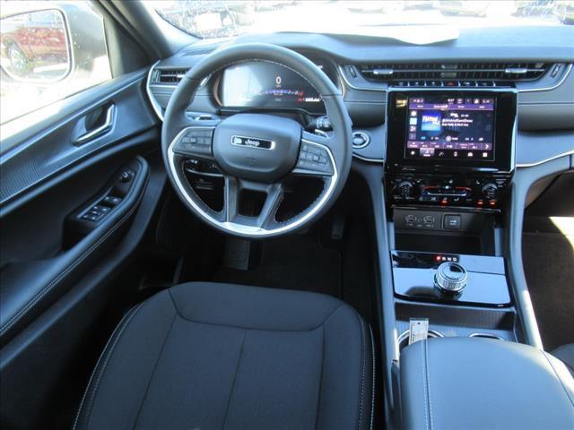 new 2025 Jeep Grand Cherokee L car, priced at $41,804
