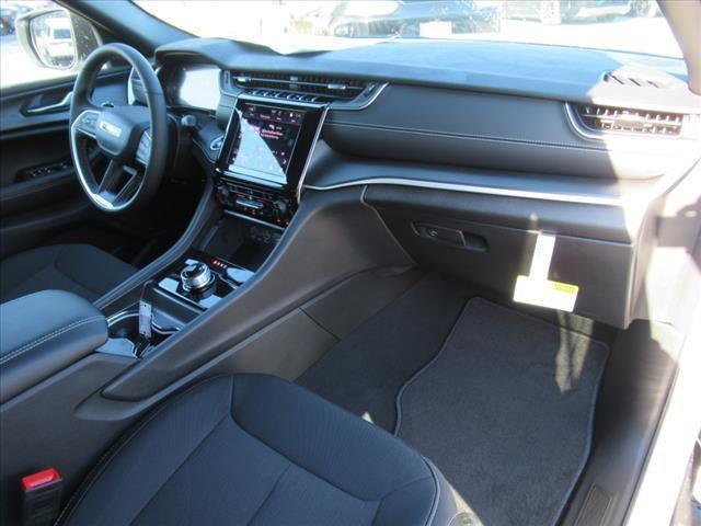 new 2025 Jeep Grand Cherokee L car, priced at $41,804