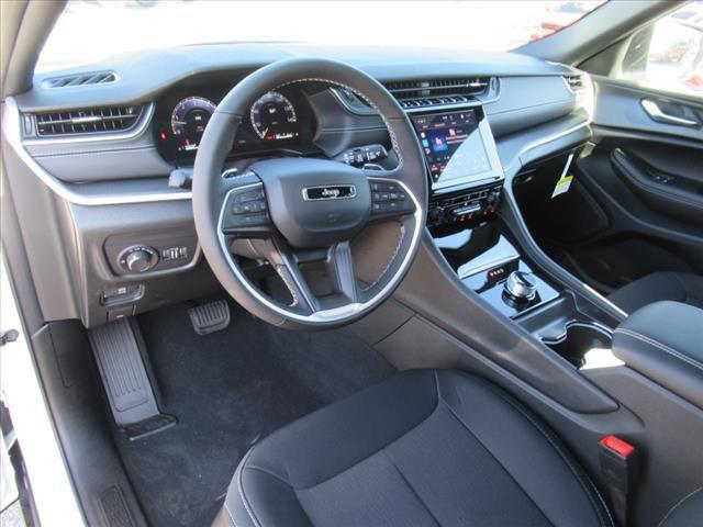 new 2025 Jeep Grand Cherokee L car, priced at $41,870