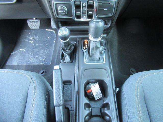 new 2025 Jeep Wrangler car, priced at $40,349