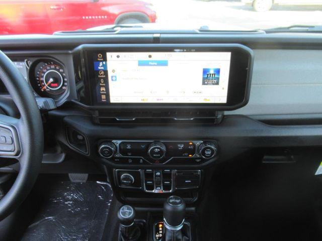 new 2025 Jeep Wrangler car, priced at $40,349