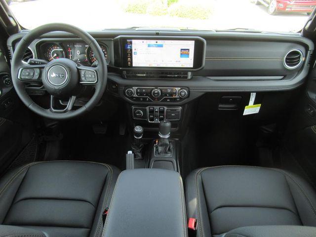 new 2025 Jeep Gladiator car, priced at $44,277