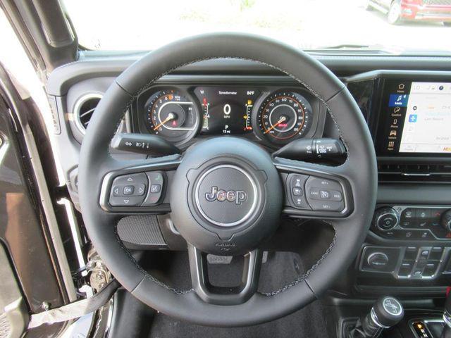 new 2025 Jeep Gladiator car, priced at $44,277