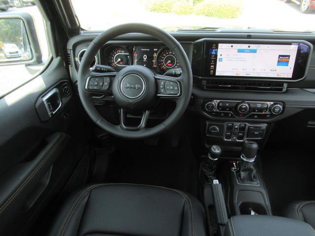 new 2025 Jeep Gladiator car, priced at $44,277