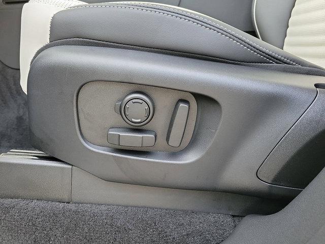 used 2024 Land Rover Discovery car, priced at $71,595