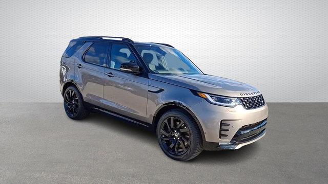 new 2025 Land Rover Discovery car, priced at $77,703