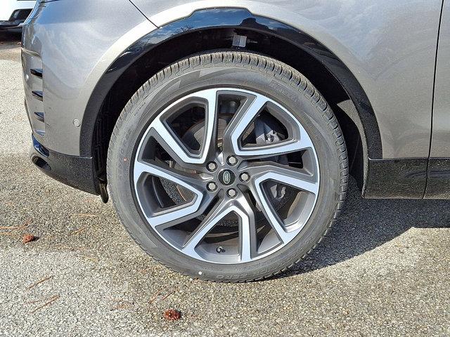 used 2024 Land Rover Discovery car, priced at $67,000