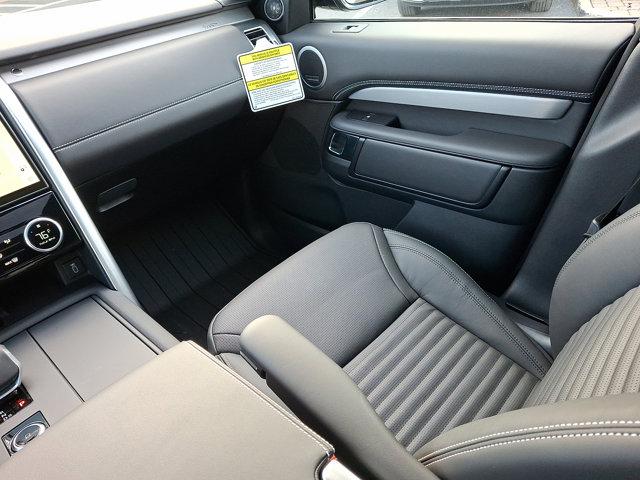 new 2026 Land Rover Discovery car, priced at $89,521
