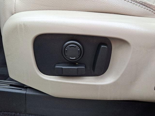 used 2020 Land Rover Discovery car, priced at $22,095