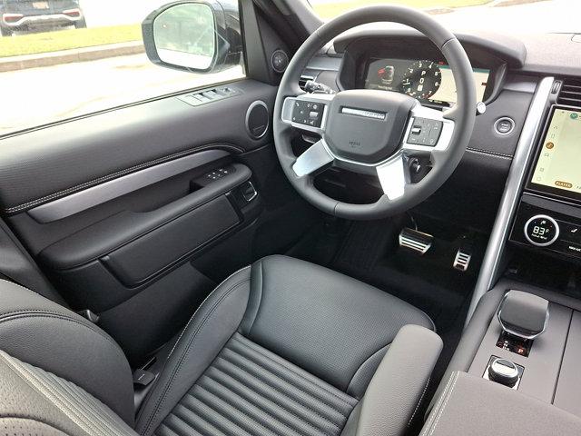 new 2025 Land Rover Discovery car, priced at $70,053