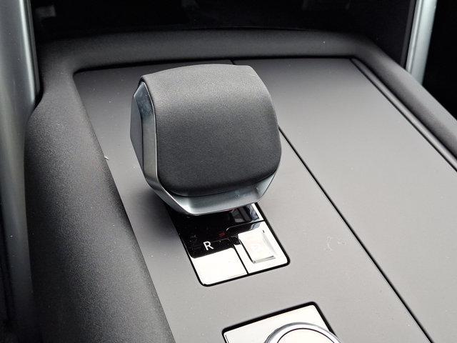new 2025 Land Rover Discovery car, priced at $68,875