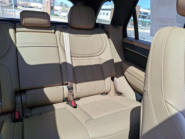 new 2025 Land Rover Range Rover Sport car, priced at $91,855