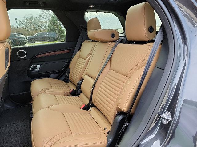 used 2024 Land Rover Discovery car, priced at $67,995