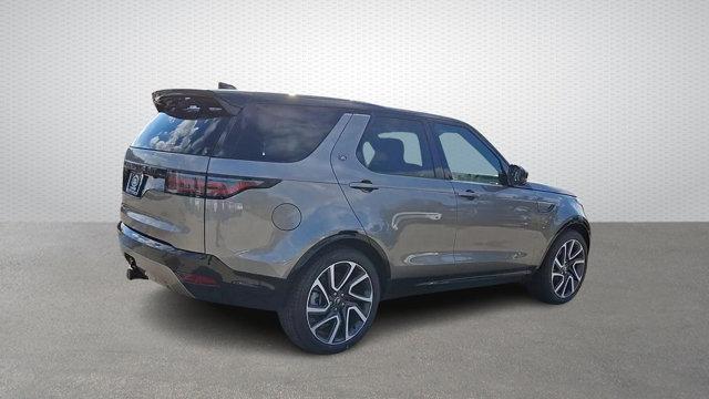 new 2024 Land Rover Discovery car, priced at $78,963