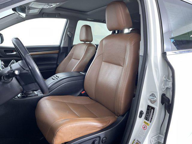 used 2017 Toyota Highlander Hybrid car, priced at $17,300