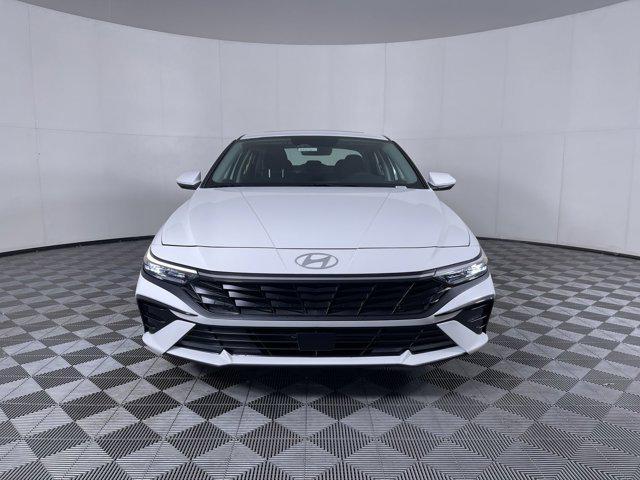 new 2024 Hyundai Elantra car, priced at $27,270