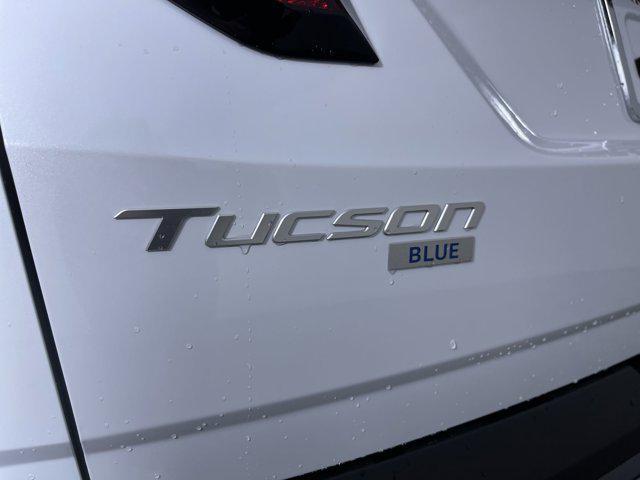 new 2025 Hyundai TUCSON Hybrid car, priced at $34,500