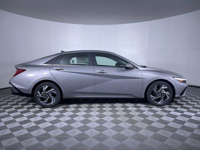 new 2024 Hyundai Elantra car, priced at $31,115